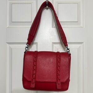 Vlieger and vandam red leather handbag with embossed chains detail